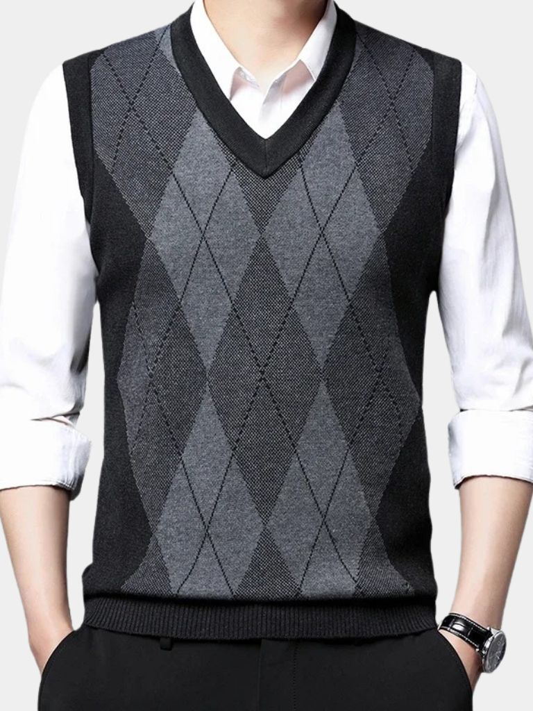 https://cdn.shopify.com/s/files/1/0713/1050/8289/files/academic-essential-knit-vest-cross-crown-455762.jpg?v=1770872456