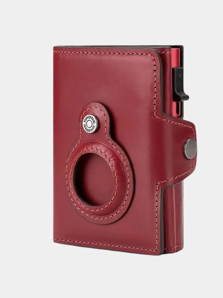 https://cdn.shopify.com/s/files/1/0713/1050/8289/files/leather-magnet-wallet-anti-scam-cross-crown-980800.jpg?v=1748047614