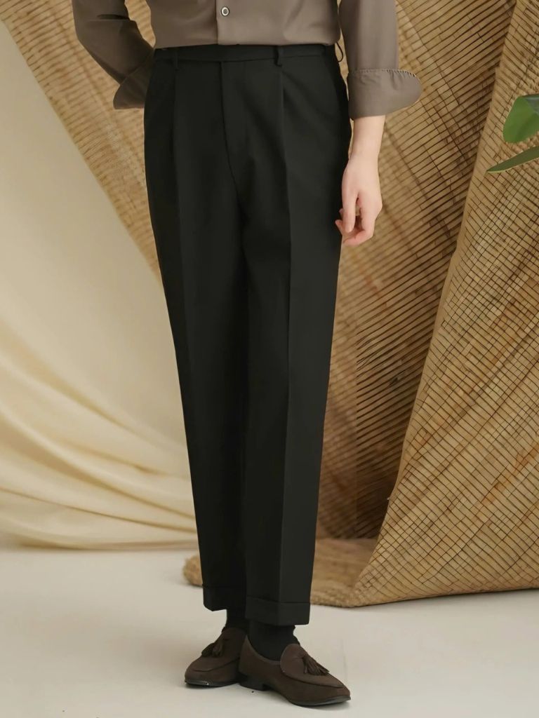 https://cdn.shopify.com/s/files/1/0713/1050/8289/files/premium-classic-elastic-trousers-cross-crown-403321.jpg?v=1754023206