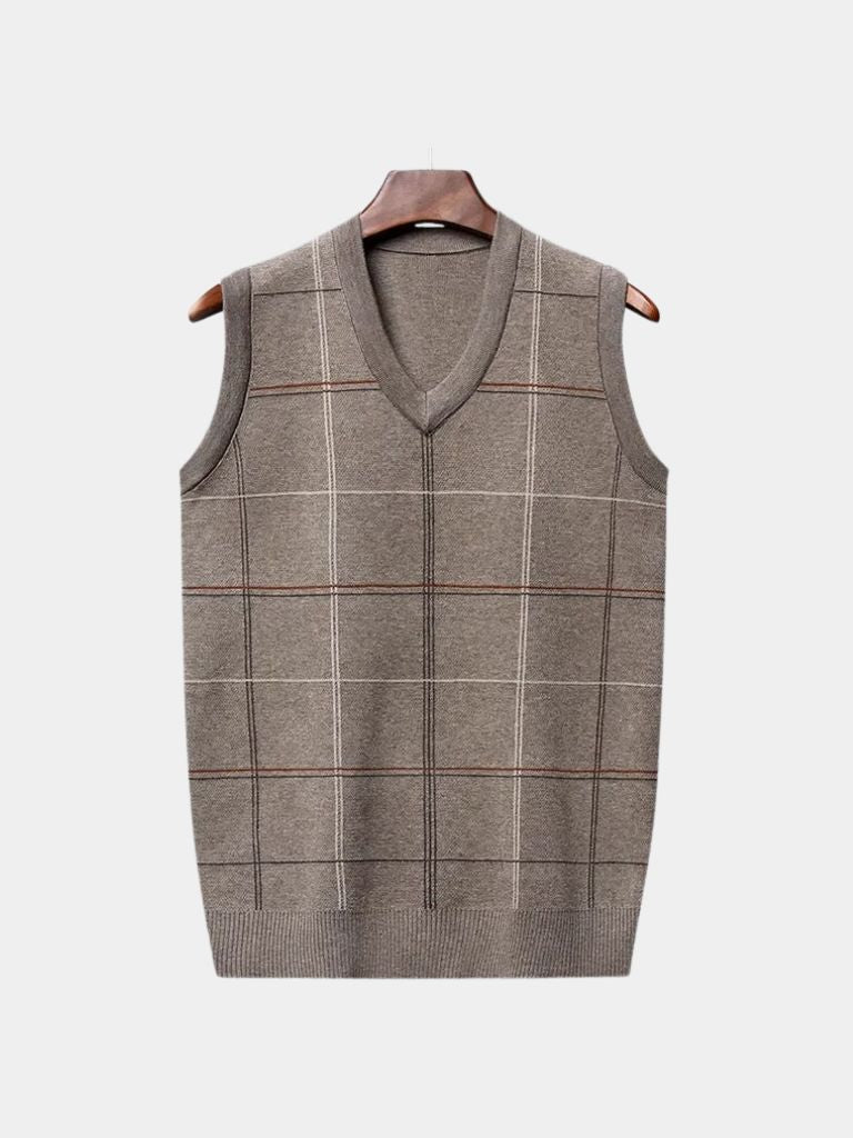 https://cdn.shopify.com/s/files/1/0713/1050/8289/files/academic-checkered-kinit-vest-cross-crown-966355.jpg?v=1772041013