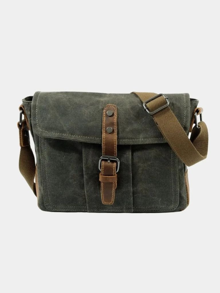 https://cdn.shopify.com/s/files/1/0713/1050/8289/files/balmoral-courier-transversal-bag-cross-crown-501041.jpg?v=1748047306