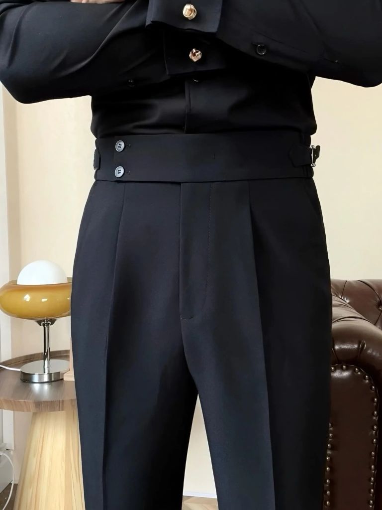 https://cdn.shopify.com/s/files/1/0713/1050/8289/files/classic-italia-sidetab-elastic-trousers-cross-crown-755490.jpg?v=1764648269